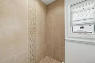 110 Oak St, Deer Park, NY 11729 - Photo 20