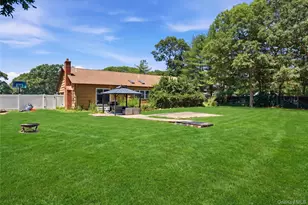43 Margin Dr W, Shirley, NY 11967 - Photo 30