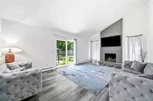 43 Margin Dr W, Shirley, NY 11967 - Photo 24