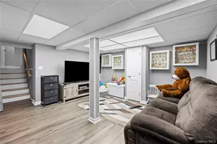 27 Nottinghill Dr, Massapequa, NY 11758 - Photo 30