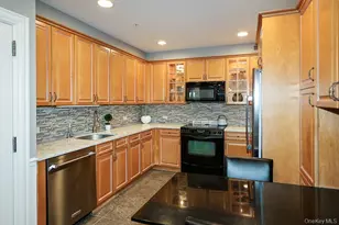 100 Harbor View Dr, Port Washington, NY 11050 - Photo 8