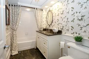 100 Harbor View Dr, Port Washington, NY 11050 - Photo 20