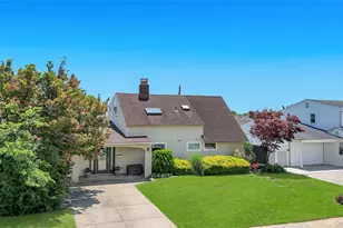 266 Duckpond Dr S, Wantagh, NY 11793 - Photo 4