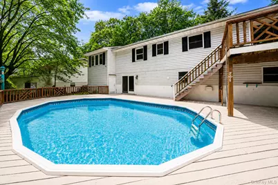 94 Crestwood Boulevard, Poughkeepsie, NY 12603 - Photo 6