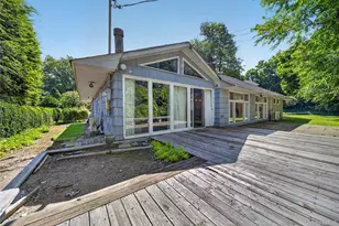 26 Oaks Hunt Rd, Great Neck, NY 11020 - Photo 20