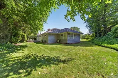 26 Oaks Hunt Road, Great Neck, NY 11020 - Photo 22