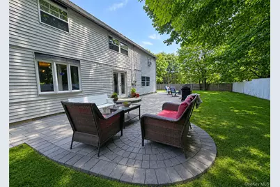 30 Hackberry Lane, Holbrook, NY 11741 - Photo 4