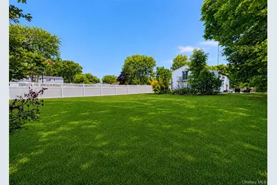 30 Hackberry Lane, Holbrook, NY 11741 - Photo 8