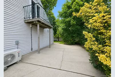 30 Hackberry Lane, Holbrook, NY 11741 - Photo 6