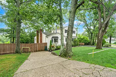 30 Sayville Road, Sound Beach, NY 11789 - Photo 12