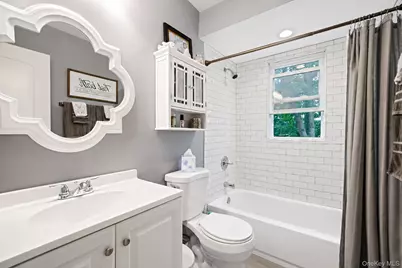 30 Sayville Road, Sound Beach, NY 11789 - Photo 28