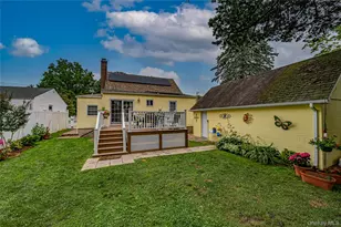 309 Laurel Rd, Northport, NY 11768 - Photo 30