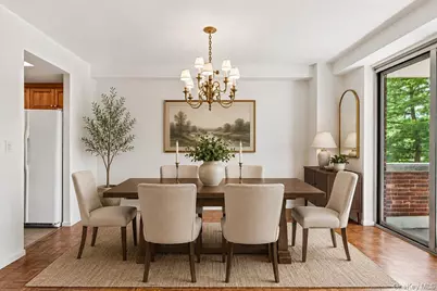 100 Hilton Avenue #417, Garden City, NY 11530 - Photo 8