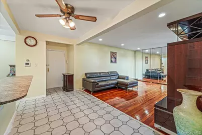213-08 73rd Avenue #4J, Bayside, NY 11364 - Photo 2