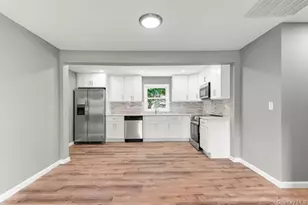 1340 Manor Ln, Bay Shore, NY 11706 - Photo 6