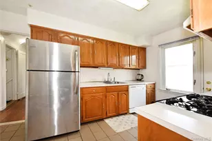 184-18 69th Ave, Fresh Meadows, NY 11365 - Photo 14