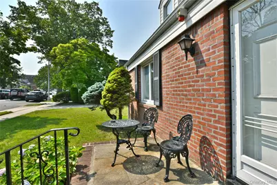 18418 69th Avenue, Fresh Meadows, NY 11365 - Photo 4