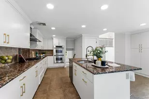 12 E Park Dr, Old Bethpage, NY 11804 - Photo 14