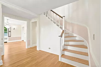 1 Sheridan Road, Scarsdale, NY 10583 - Photo 4