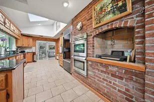 15 Tappentown Ln, Brookville, NY 11545 - Photo 32