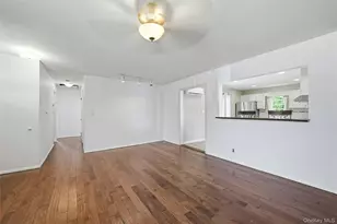 49 Bacon Ln, Babylon, NY 11702 - Photo 8