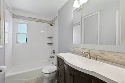 49 Bacon Lane, Babylon, NY 11702 - Photo 18