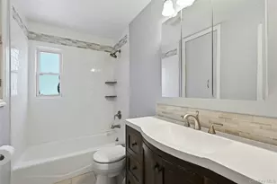 49 Bacon Ln, Babylon, NY 11702 - Photo 18
