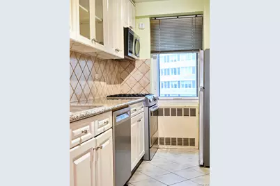 411 E 53rd Street #8L, New York, NY 10022 - Photo 18