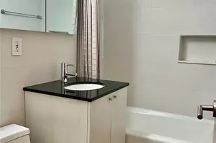 411 E 53rd St, New York, NY 10022 - Photo 8