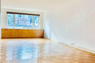 411 E 53rd St, New York, NY 10022 - Photo 2
