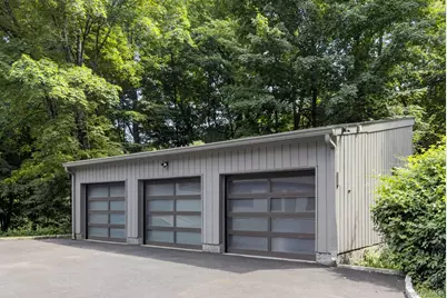 230 E Middle Patent Road, Bedford, NY 10506 - Photo 4