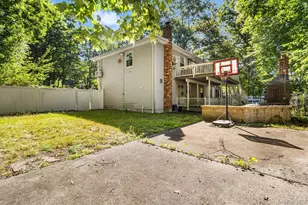 16 Obermueller Dr, Melville, NY 11747 - Photo 4