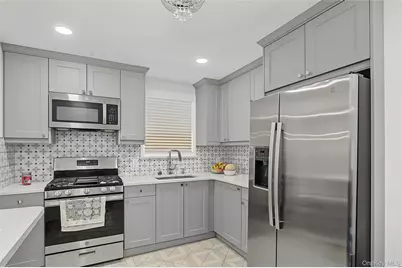 46 Oakland Avenue, Central Islip, NY 11722 - Photo 14