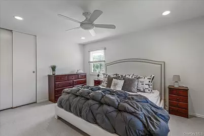 19 Evon Drive, Syosset, NY 11791 - Photo 24