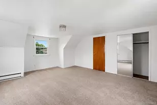 335 Roquette Ave, Floral Park, NY 11001 - Photo 6