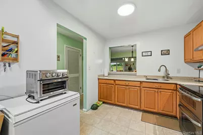 548 Saracino Drive, Maybrook, NY 12543 - Photo 10