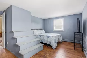246 29th St, Lindenhurst, NY 11757 - Photo 16