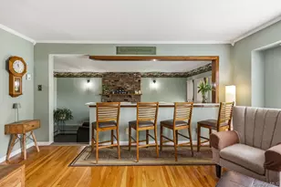 246 29th St, Lindenhurst, NY 11757 - Photo 4