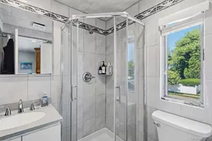 3 Nora Ln, Plainview, NY 11803 - Photo 30