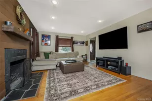 338 Southside Ave, Freeport, NY 11520 - Photo 8