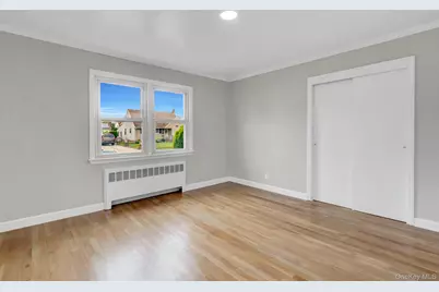 792 Highview Avenue, Westbury, NY 11590 - Photo 16