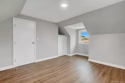 792 Highview Avenue, Westbury, NY 11590 - Photo 20