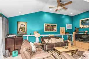18 Hedge Ln, Westbury, NY 11590 - Photo 6