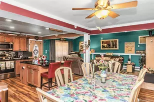 18 Hedge Ln, Westbury, NY 11590 - Photo 10