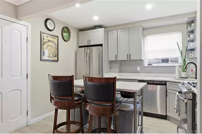 2511 44th Street, Astoria, NY 11103 - Photo 4