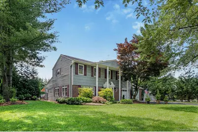 98 Florida Avenue, Commack, NY 11725 - Photo 2