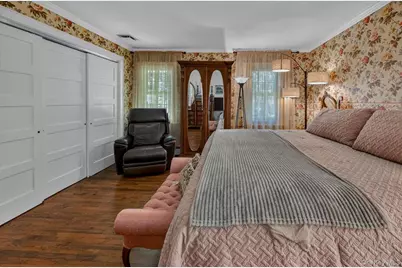 98 Florida Avenue, Commack, NY 11725 - Photo 24