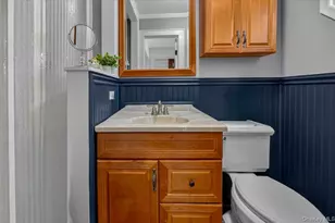 98 Florida Ave, Commack, NY 11725 - Photo 12
