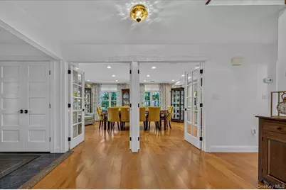 98 Florida Avenue, Commack, NY 11725 - Photo 6