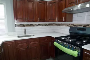 1008 E 228th St, Bronx, NY 10466 - Photo 6